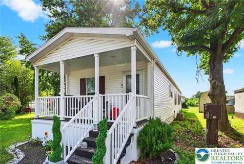 8719 Turkey Ridge Rd, BREINIGSVILLE, PA, 18031-2036 | Card Image