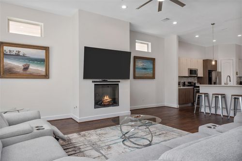 9406 Glenfield Ct, Houston, TX, 77096-3818 | Card Image