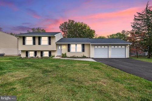 19225 Walters Ave, POOLESVILLE, MD, 20837-2128 | Card Image