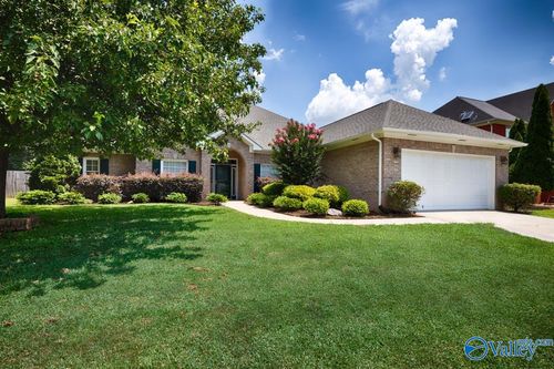 119 Cannes Dr Se, Brownsboro, AL, 35741-9109 | Card Image