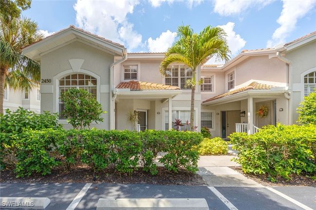 APT-201 - 2450 Old Groves Rd, Condo with 2 bedrooms, 2 bathrooms and null parking in Naples FL | Image 4