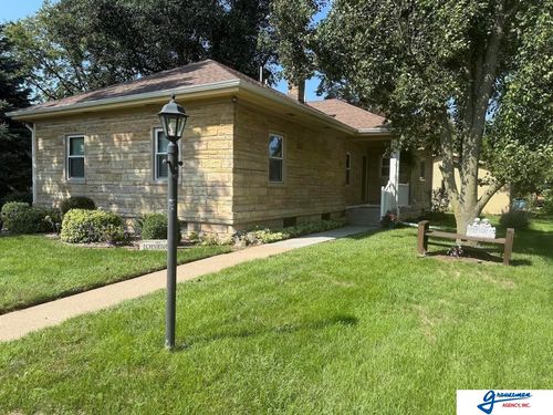 404 Cedar St, Talmage, NE, 68448-3074 | Card Image