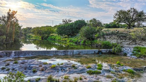 2562 County Road 2315, Lampasas, TX, 76550-7286 | Card Image