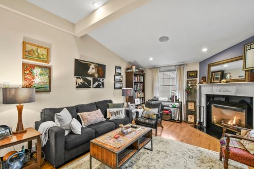 apt-2a-34 Church St, Lenox, MA, 01240-2557 | Card Image