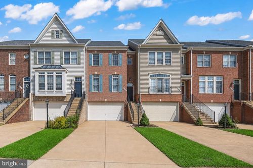 6806 Witton Cir, GAINESVILLE, VA, 20155-4420 | Card Image