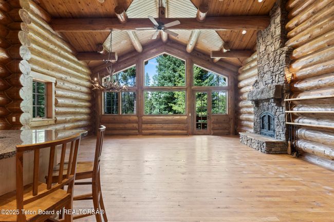 5725 Caddis Fly Dr, House other with 3 bedrooms, 4 bathrooms and null parking in Wilson WY | Image 8