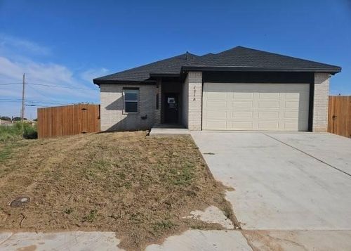 1216 E Pine Ave, Midland, TX, 79705-5707 | Card Image