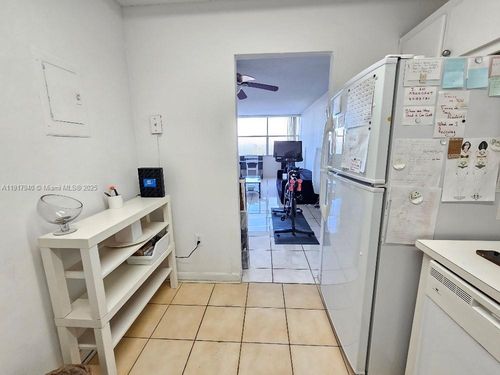 605w-1200 Ne Miami Gardens Dr, Miami, FL, 33179-4739 | Card Image