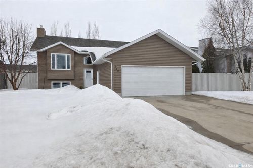 706 7th Ave W, Meadow Lake, SK, S9X1A7 | Card Image
