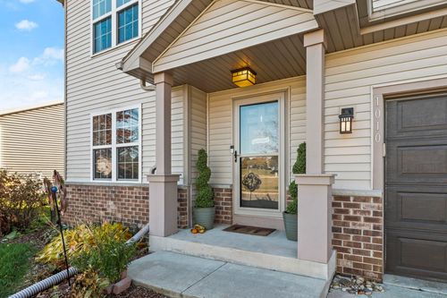 1010 Badger Dr, Lake Mills, WI, 53551-1774 | Card Image