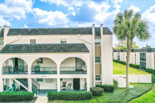 222-709 Russell Ln, Brandon, FL, 33510-4232 | Card Image