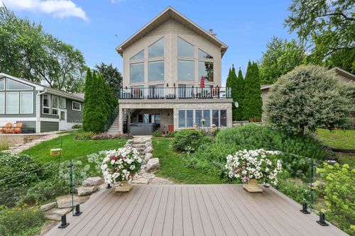 N10638 Howard Dr, FOX LAKE, WI, 53933-9716 | Card Image