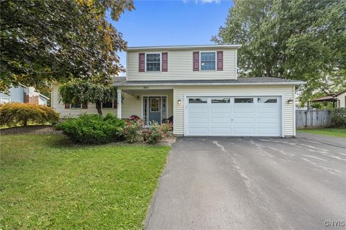 4913 Look Kinney Cir, Liverpool, NY, 13088-4153 | Card Image