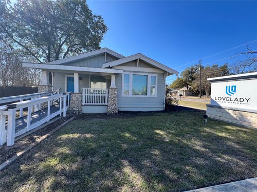 409 W Center St, Kyle, TX, 78640-9407 | Card Image