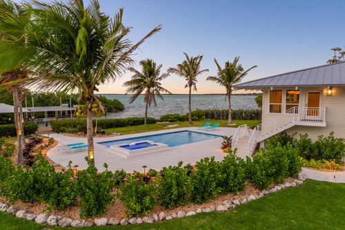 158 Sapodilla Dr, Islamorada, FL, 33036-4102 | Card Image