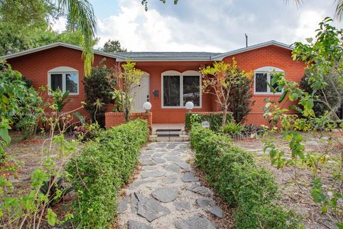 16910 Ne 8th Ct, North Miami Beach, FL, 33162-2501 | Card Image