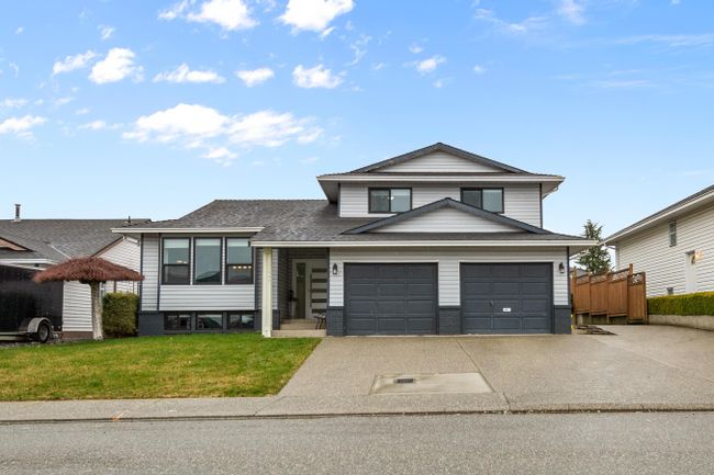 32097 Balfour Drive, House other with 4 bedrooms, 3 bathrooms and 4 parking in Abbotsford BC | Image 1