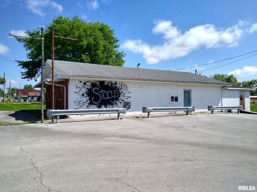 102 N 1st St, Vienna, IL, 62995-1781 | Card Image