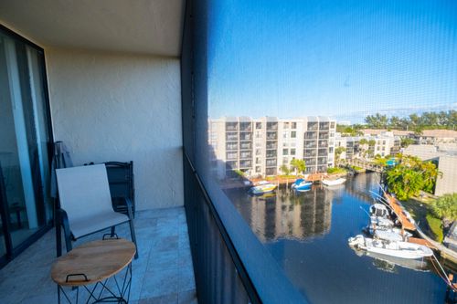 6050-4 Royal Palm Way, Boca Raton, FL, 33432-7815 | Card Image