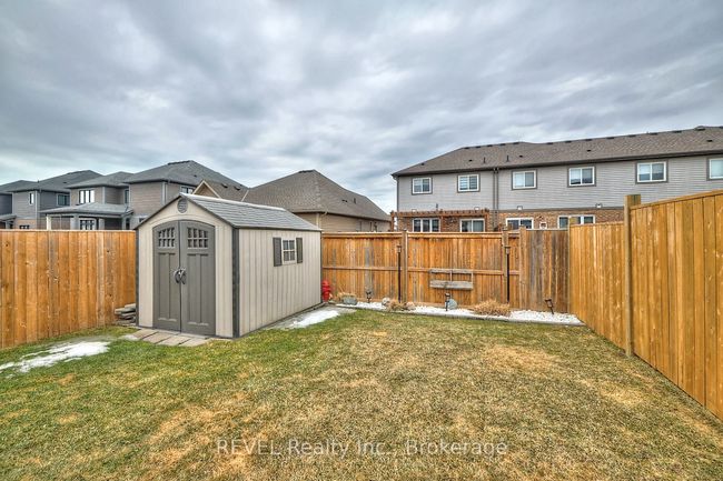 91 Roselawn Cres, House attached with 2 bedrooms, 4 bathrooms and 1 parking in Welland ON | Image 35