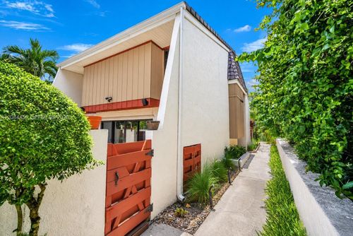 229-3908 Parkside Ln, Hollywood, FL, 33021-2034 | Card Image