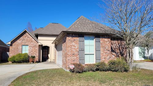 10587 Hill Pointe Ave, Baton Rouge, LA, 70810-7784 | Card Image
