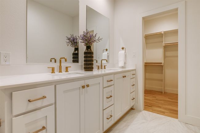 APT-1006 - 7207 Gaston Ave, Condo with 2 bedrooms, 3 bathrooms and null parking in Dallas TX | Image 32