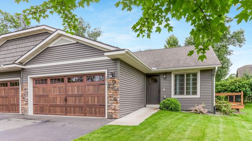 2811 Swallowtail Ct, Altoona, WI, 54720-2784 | Card Image