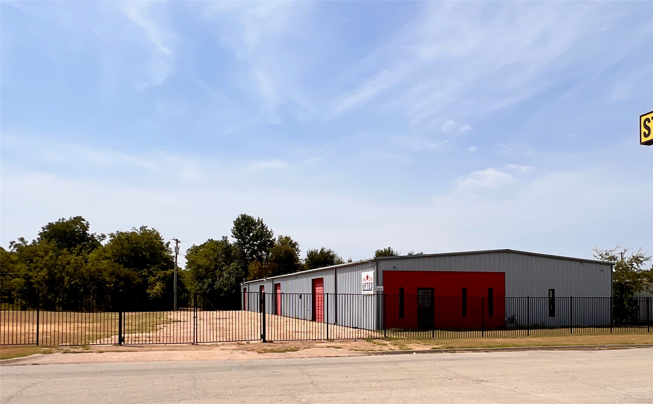 Commercial Sale in Cleburne