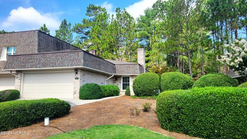 112 Wimbledon Dr, Pinehurst, NC, 28374-7624 | Card Image