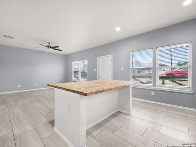 731 Cimarron, House other with 3 bedrooms, 2 bathrooms and null parking in Spring Branch TX | Image 8