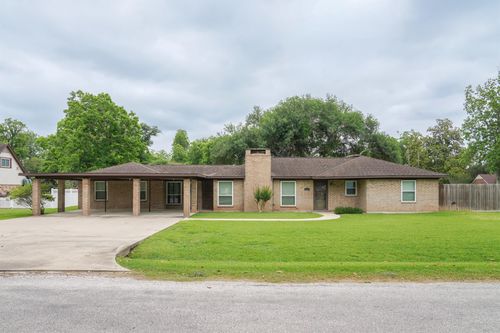 115 Neal Rd, Wharton, TX, 77488-9333 | Card Image
