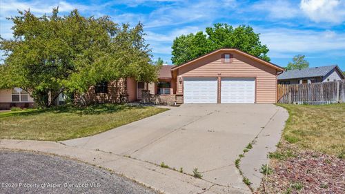 67 Holly Way, Parachute, CO, 81635-9508 | Card Image