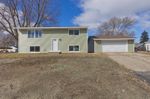 1105 11th Avenue, Howard Lake, MN, 55349 | Card Image