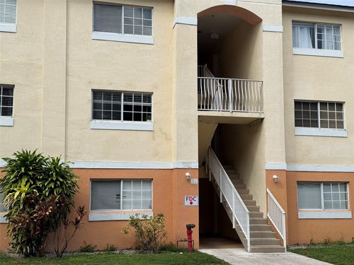 apt-805-b-3680 N 56th Ave, Hollywood, FL, 33021-2276 | Card Image