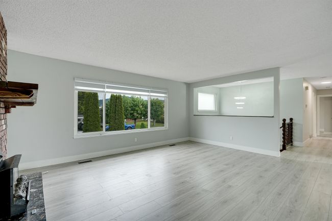 6605 Dayton Drive, House other with 6 bedrooms, 2 bathrooms and 7 parking in Chilliwack BC | Image 11