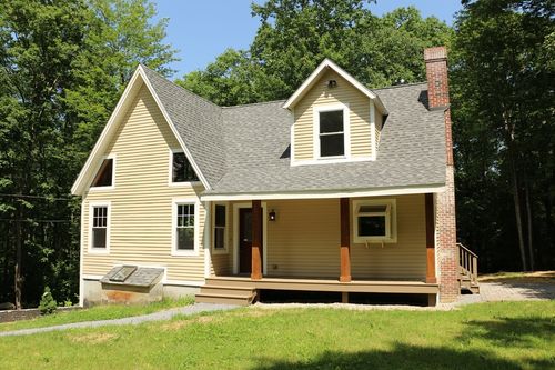 35 Birch Dr, Petersham, MA, 01366-9607 | Card Image