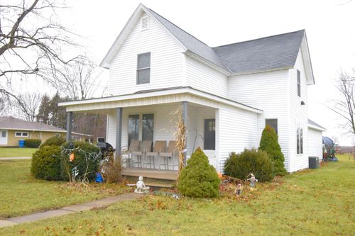 416 E Main St, Brook, IN, 47922 | Card Image