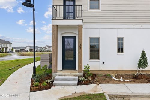 307-315 Sandstone Ave, Scott, LA, 70583-5375 | Card Image