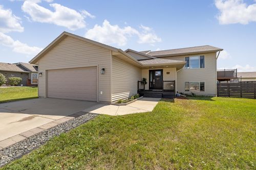 112 Springer Dr, Box Elder, SD, 57719-9622 | Card Image