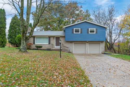 2030 Woodland Park Ave Se, East Canton, OH, 44730-9765 | Card Image