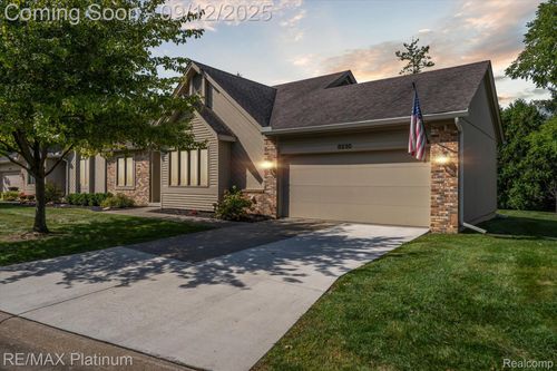 8230 Sawgrass Trl, Grand Blanc, MI, 48439-1874 | Card Image