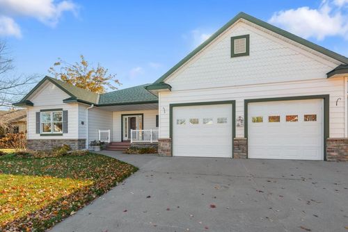 1816 10th St Ne, Buffalo, MN, 55313-9263 | Card Image