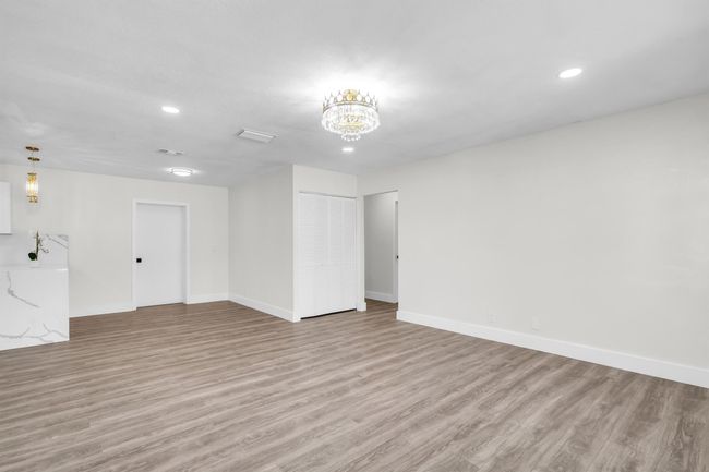 849 Royal Palm Beach Blvd, House other with 4 bedrooms, 3 bathrooms and null parking in Royal Palm Beach FL | Image 6