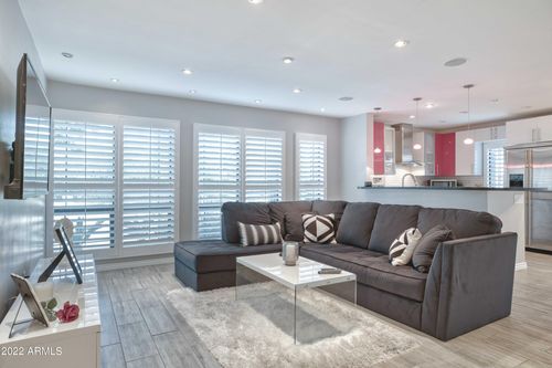 102-5201 N 24th St, Phoenix, AZ, 85016-3548 | Card Image