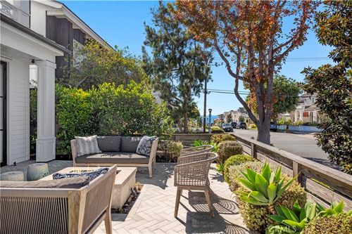 302 Orchid Ave, Corona del Mar, CA, 92625 | Card Image
