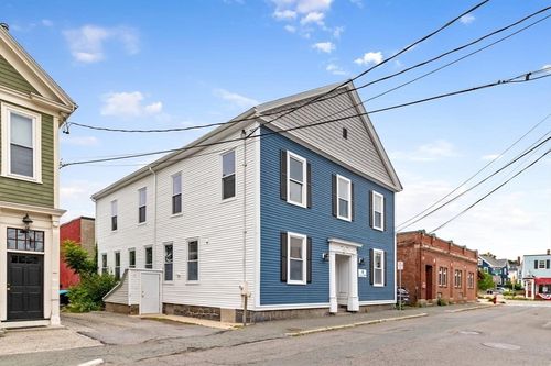 7 Foster Street, Wakefield, MA, 01880 | Card Image