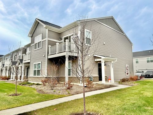 4397 Chelsea Manor Cir, Aurora, IL, 60504-3275 | Card Image