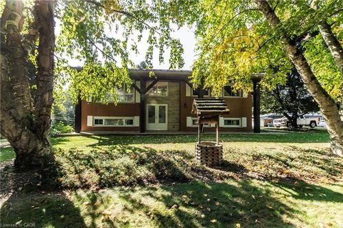 {{alt}} | Card Image