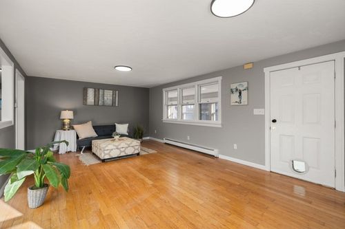 90 Leland Hill Rd, Sutton, MA, 01590-2914 | Card Image